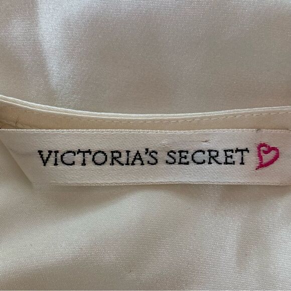 Y2K Victoria’s Secret Bridal Ivory Satin and Lace Slip Dress Size Medium - Picture 12 of 16